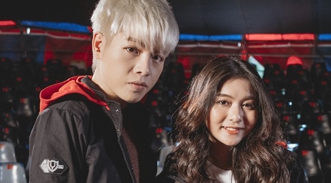 Duc Phuc ke ngam minh duoi bon nuoc 5 tieng de quay MV hinh anh