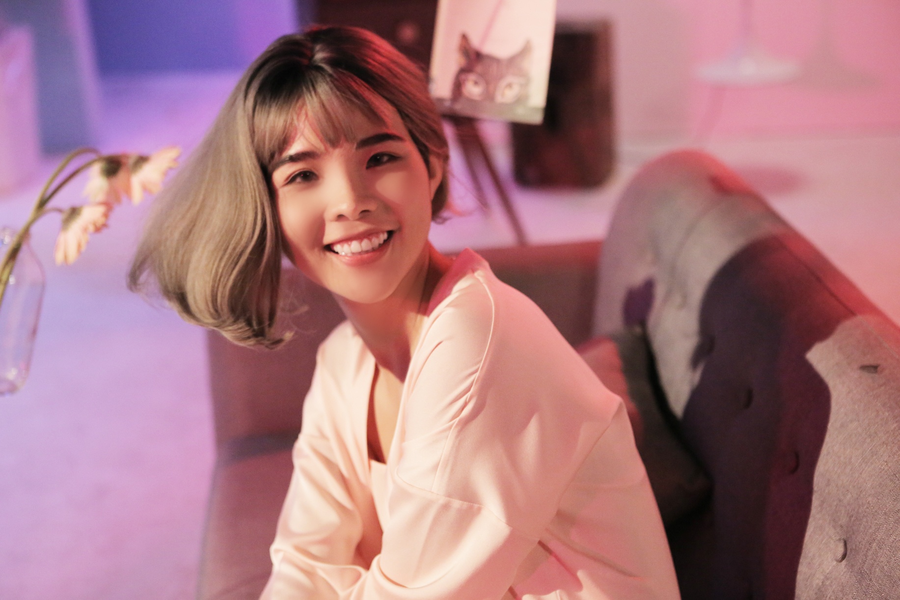 Vu Cat Tuong tung MV Come Back Home anh 1