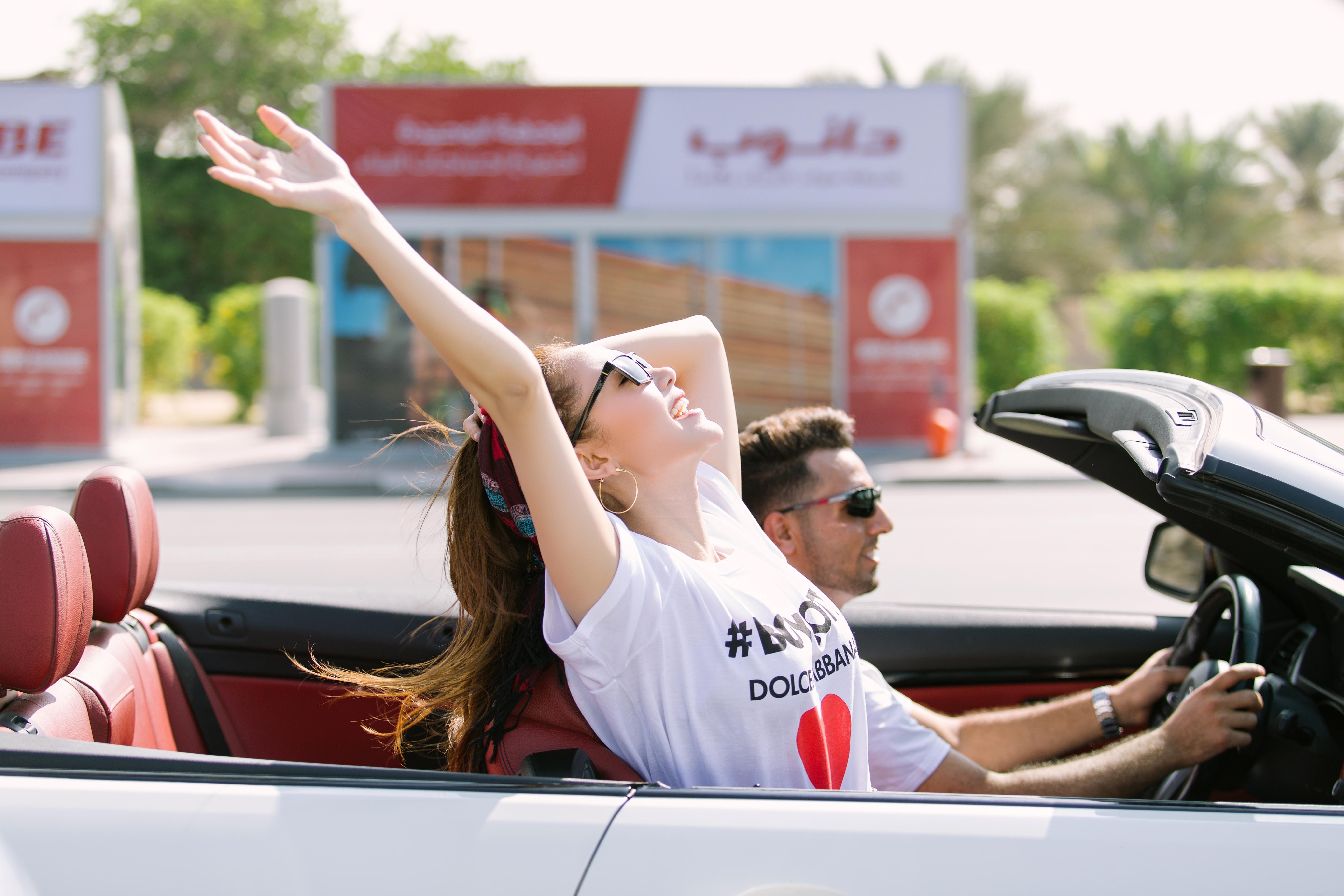 Minh Hang nhac lai scandal voi Ha Ho trong MV anh 1