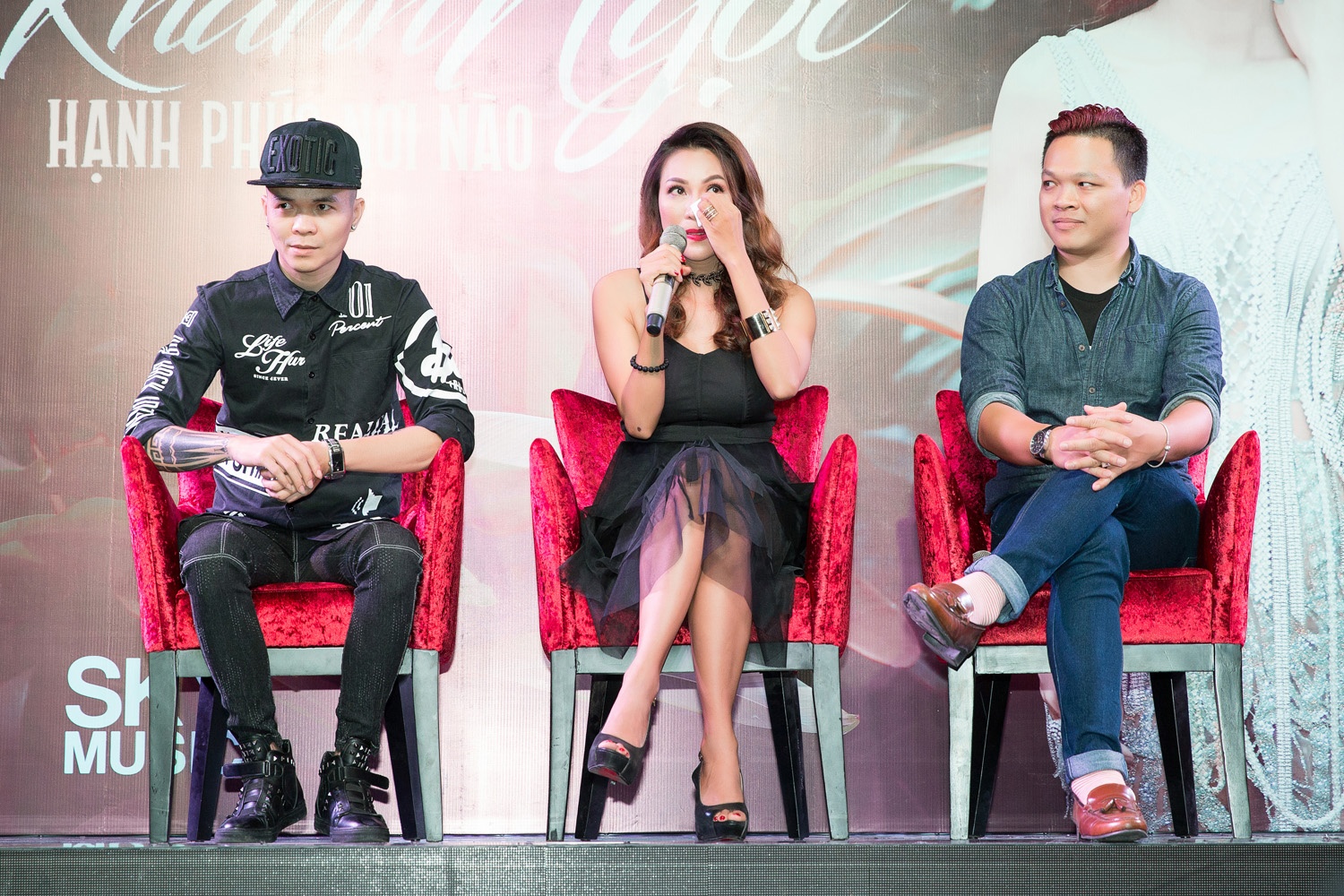 Khanh Ngoc tung muon tu tu vi mat giong hat anh 1