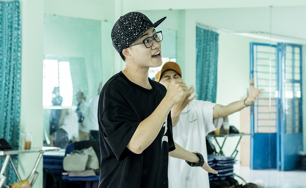 lê thiện hiếu hát tội gì phải cưới ở ZMA ảnh 2 le thien hieu hat toi gi phai cuoi o ZMA anh 2