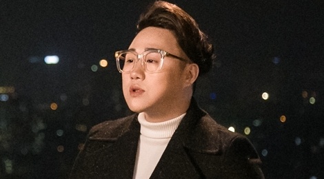 Trung Quan tung ca khuc tang nguoi co don truoc them Valentine hinh anh