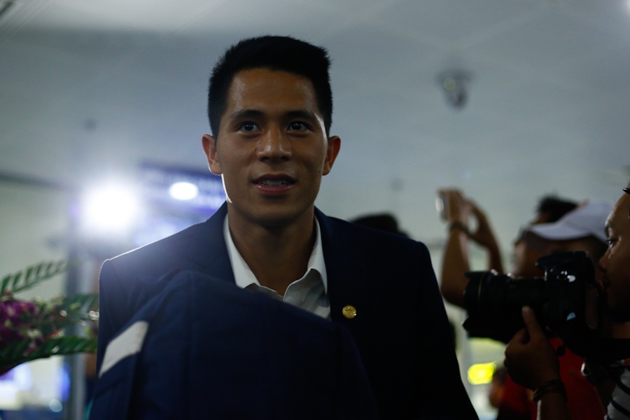 CĐV đón U20 Việt Nam về nước ảnh 5 CDV don U20 Viet Nam ve nuoc anh 5