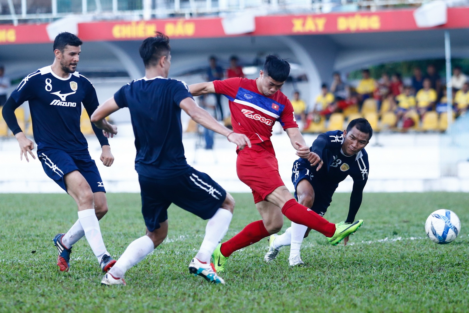 Hữu Thắng khuyên Công Phượng ảnh 1 Huu Thang khuyen Cong Phuong anh 1