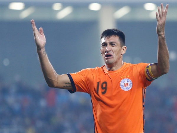 VFF giai thich ly do khong goi cau thu nhap tich len tuyen Viet Nam hinh anh