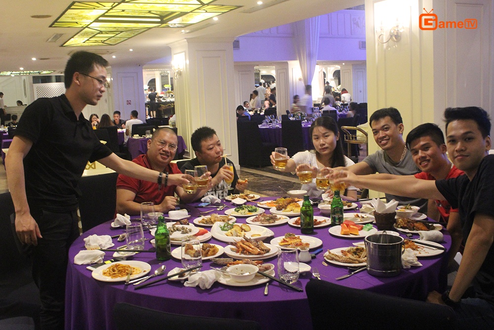 Huyen thoai Shen Long Trung Quoc anh 2