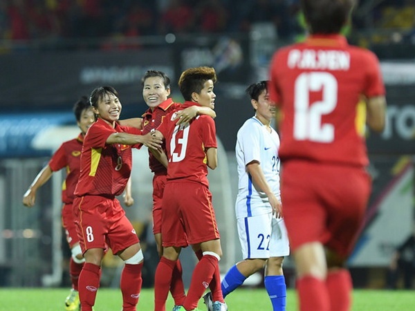 Bo truong gui thu mung the thao Viet Nam, thuong nong doi nu 100 trieu hinh anh