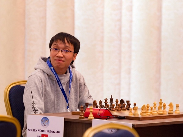 Nguyen Ngoc Truong Son chia tay Cup the gioi sau 6 van day kich tinh hinh anh