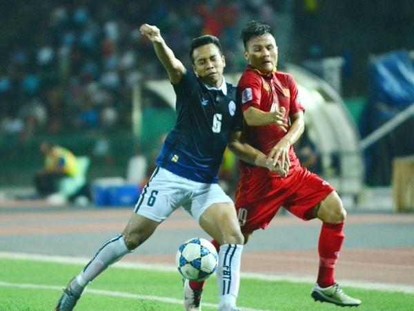 'HLV Mai Duc Chung khong nam ro phong do cau thu vi ban SEA Games' hinh anh
