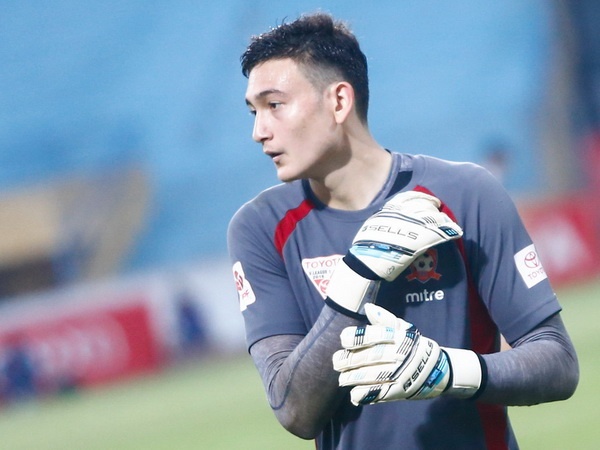 CLB Hai Phong ky luat Dang Van Lam, sa thai Le Sy Manh hinh anh