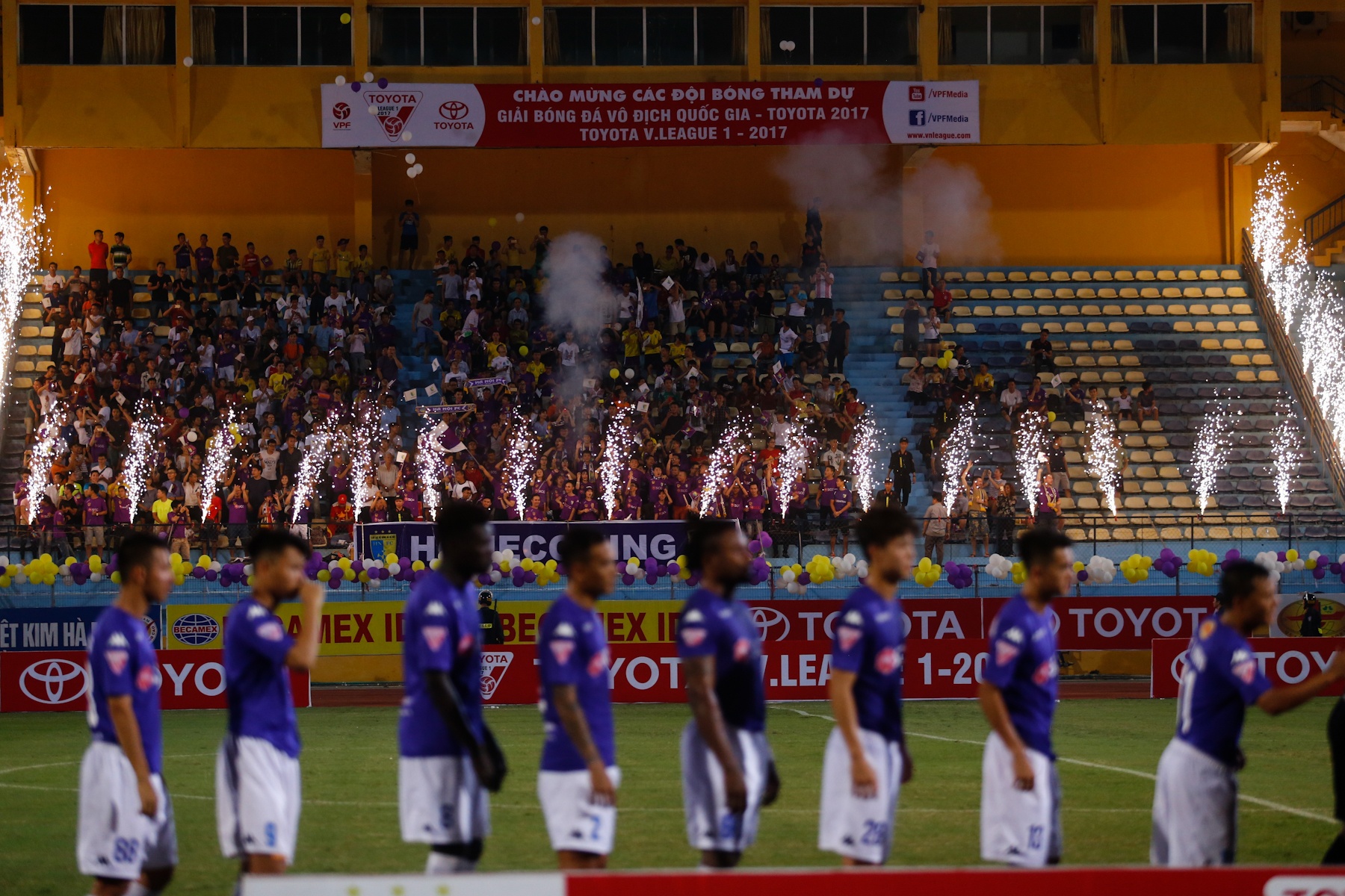 Ha Noi FC doi dien nguy co thanh cuu vuong anh 1