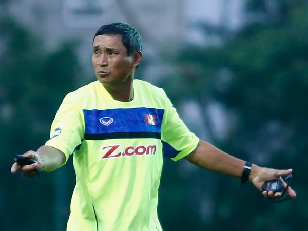 HLV Mai Duc Chung noi nong vi tien dao Viet Nam qua cham hinh anh