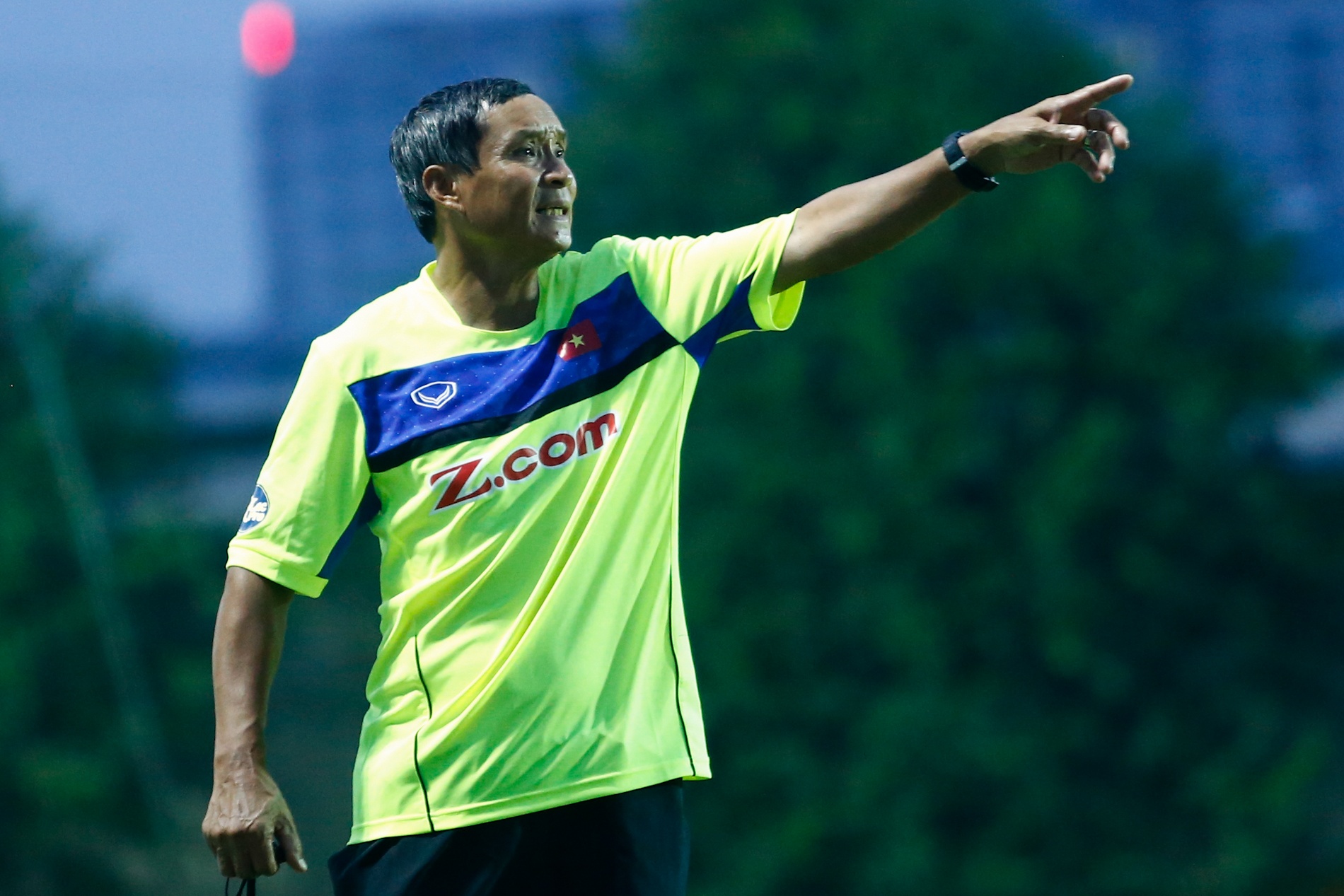 HLV Mai Duc Chung noi nong vi tien dao Viet Nam cham qua anh 7