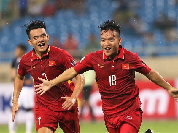 'HLV Park Hang-seo cung kho lam duoc nhu ong Mai Duc Chung' hinh anh