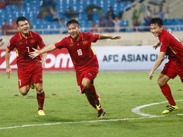 VFF thu nghiem ban ve qua mang o tran Viet Nam - Afghanistan hinh anh