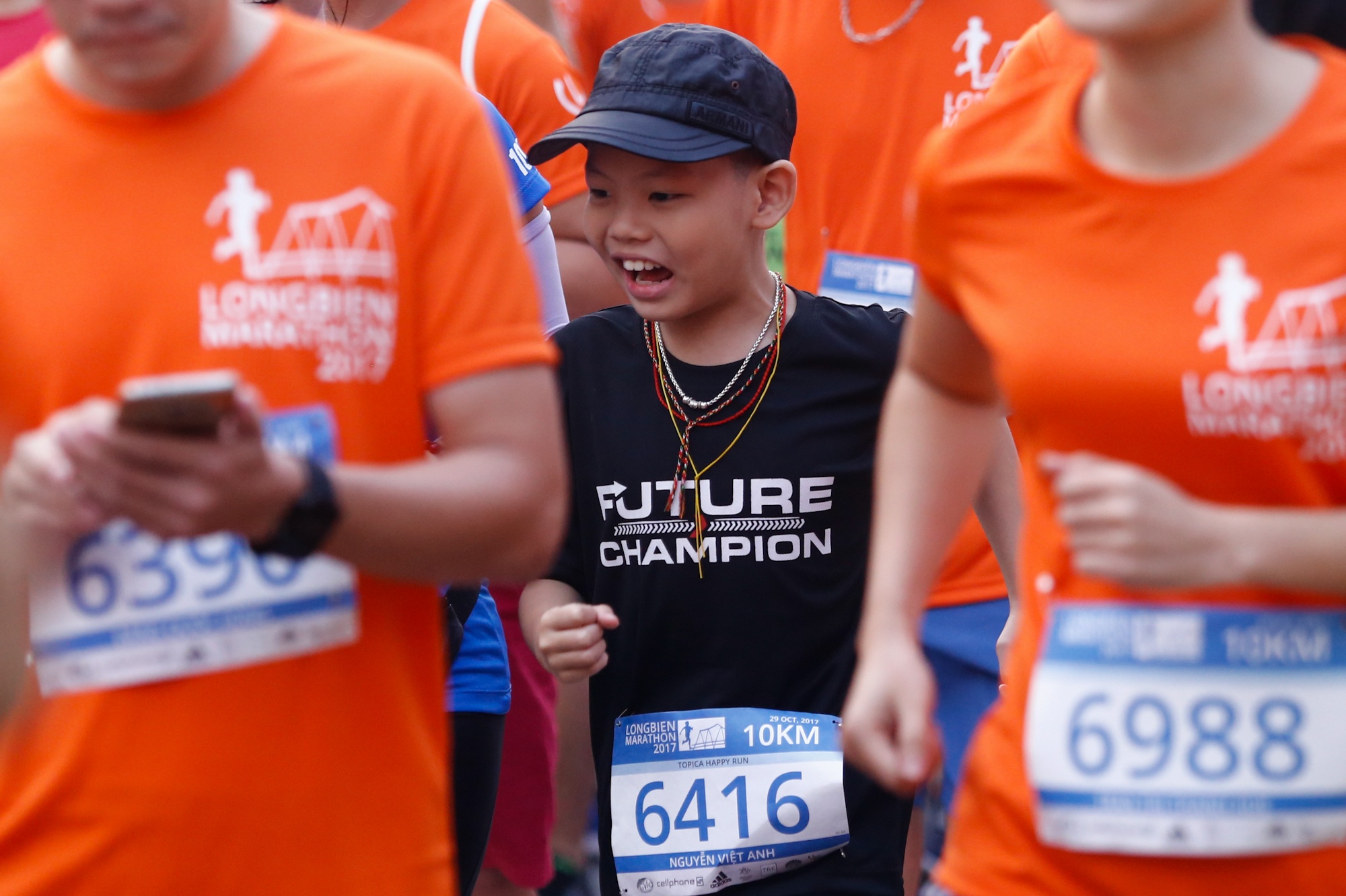 Longbien Marathon 2017 dien ra tai Ha Noi anh 5