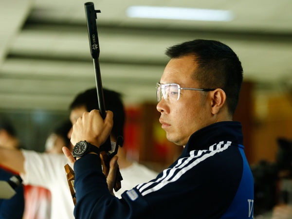 Hoang Xuan Vinh chinh thuc danh mat vi tri so mot the gioi hinh anh