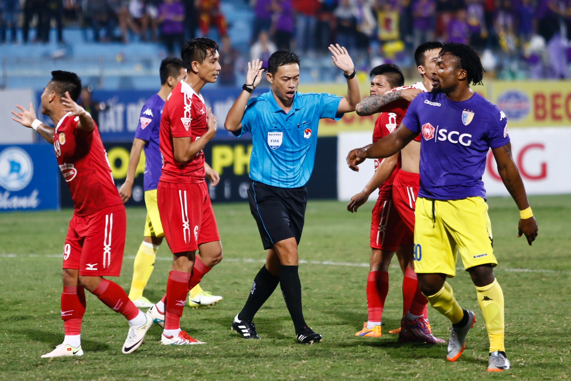 CLB Ha Noi len dau bang khi de bep doi Cong Vinh anh 7