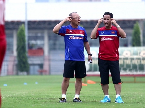 HLV Park Hang-seo muon cau thu Viet Nam ‘nghi truoc khi chuyen bong’ hinh anh