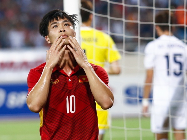 ‘Viet Nam con kem xa Thai Lan, kho long du duoc World Cup 2030’ hinh anh