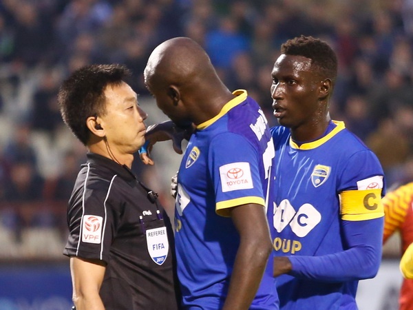 Trong tai hang dau Viet Nam day ban linh truoc ngoai binh Thanh Hoa hinh anh