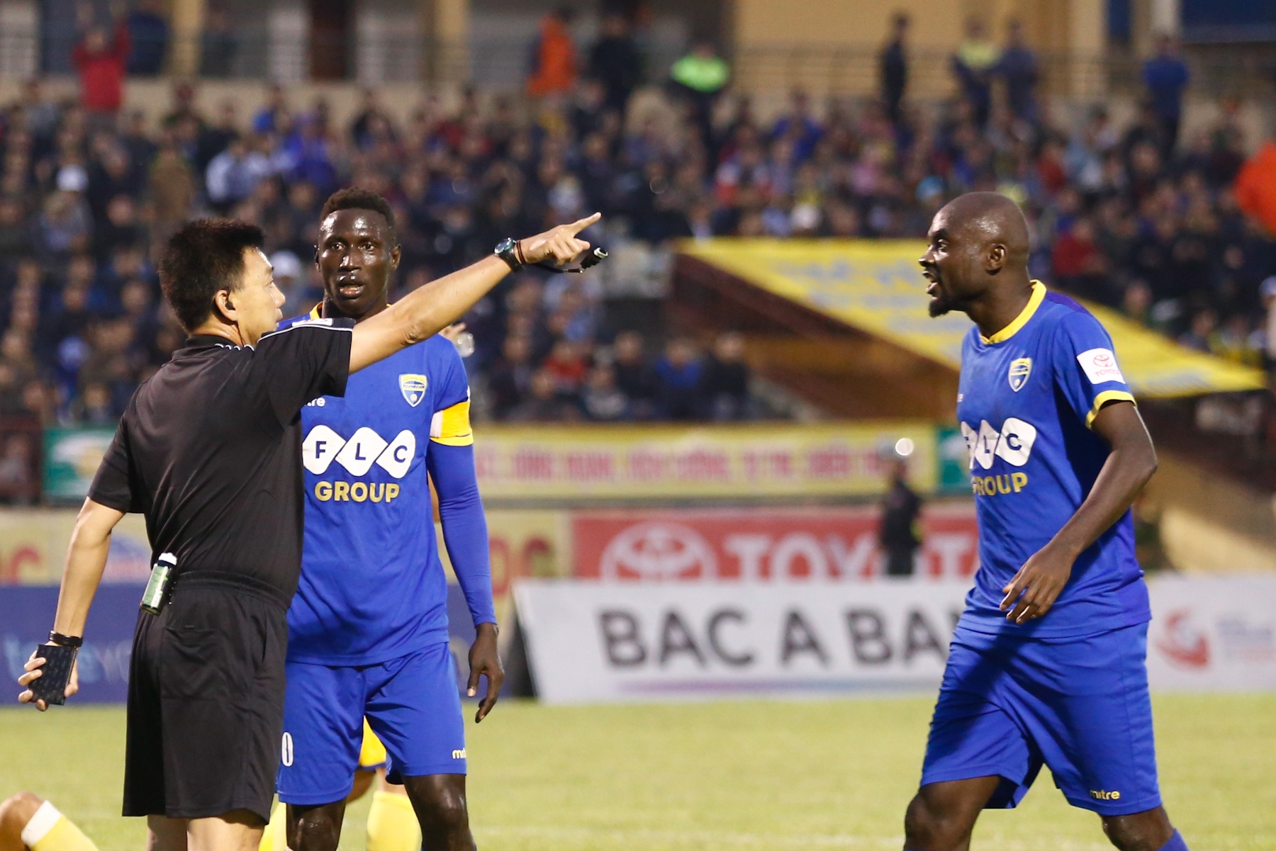 Trong tai so mot Viet Nam ban linh truoc ngoai binh anh 4