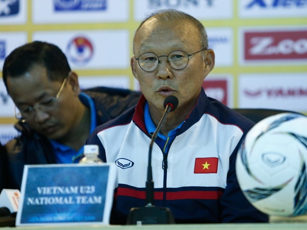 HLV Park Hang-seo: Toi chua co thoi gian nghe gop y tu cac chuyen gia hinh anh