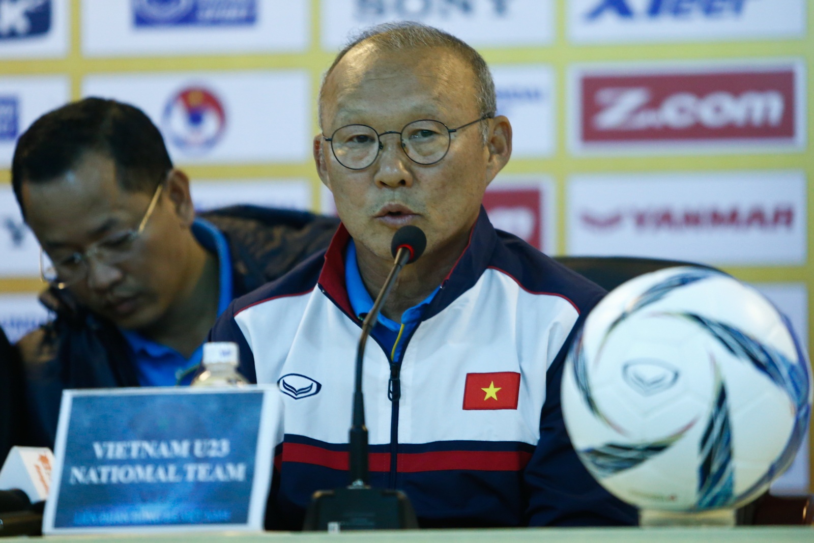 HLV Park Hang-seo chua co thoi gian nghe gop y anh 1