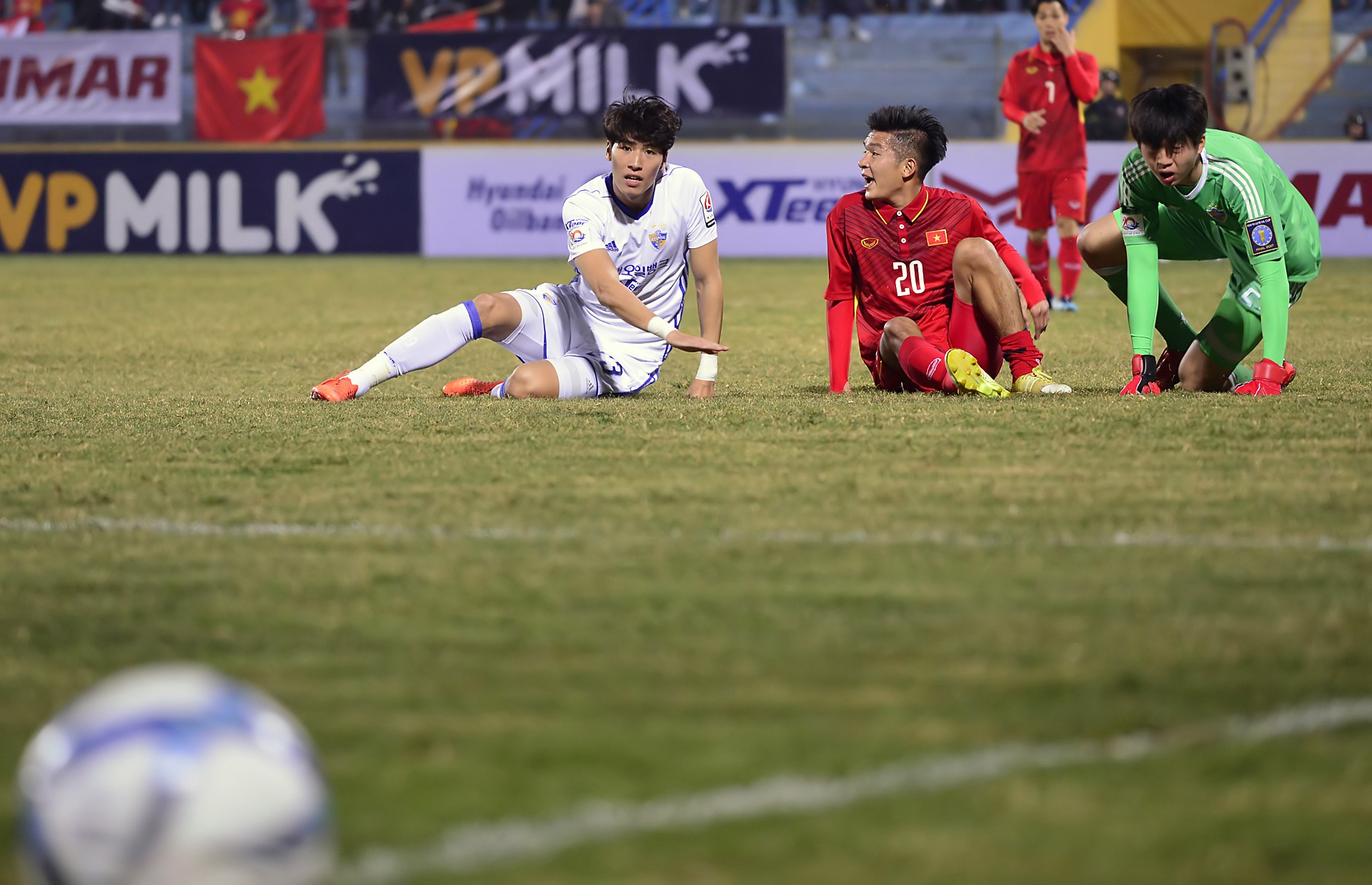 Cong Phuong tit ngoi,  U23 Viet Nam thua Ulsan anh 2