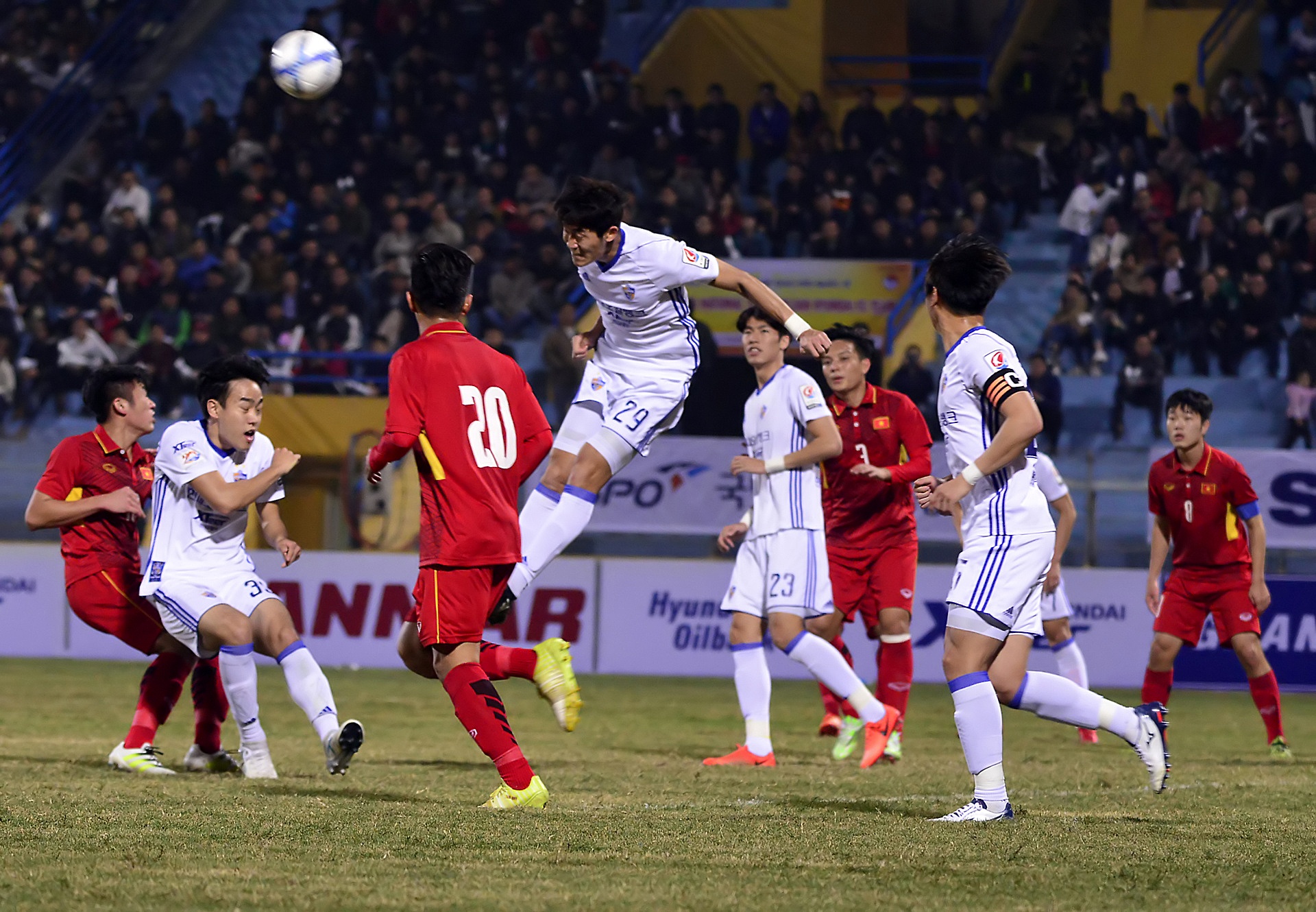 Cong Phuong tit ngoi,  U23 Viet Nam thua Ulsan anh 4