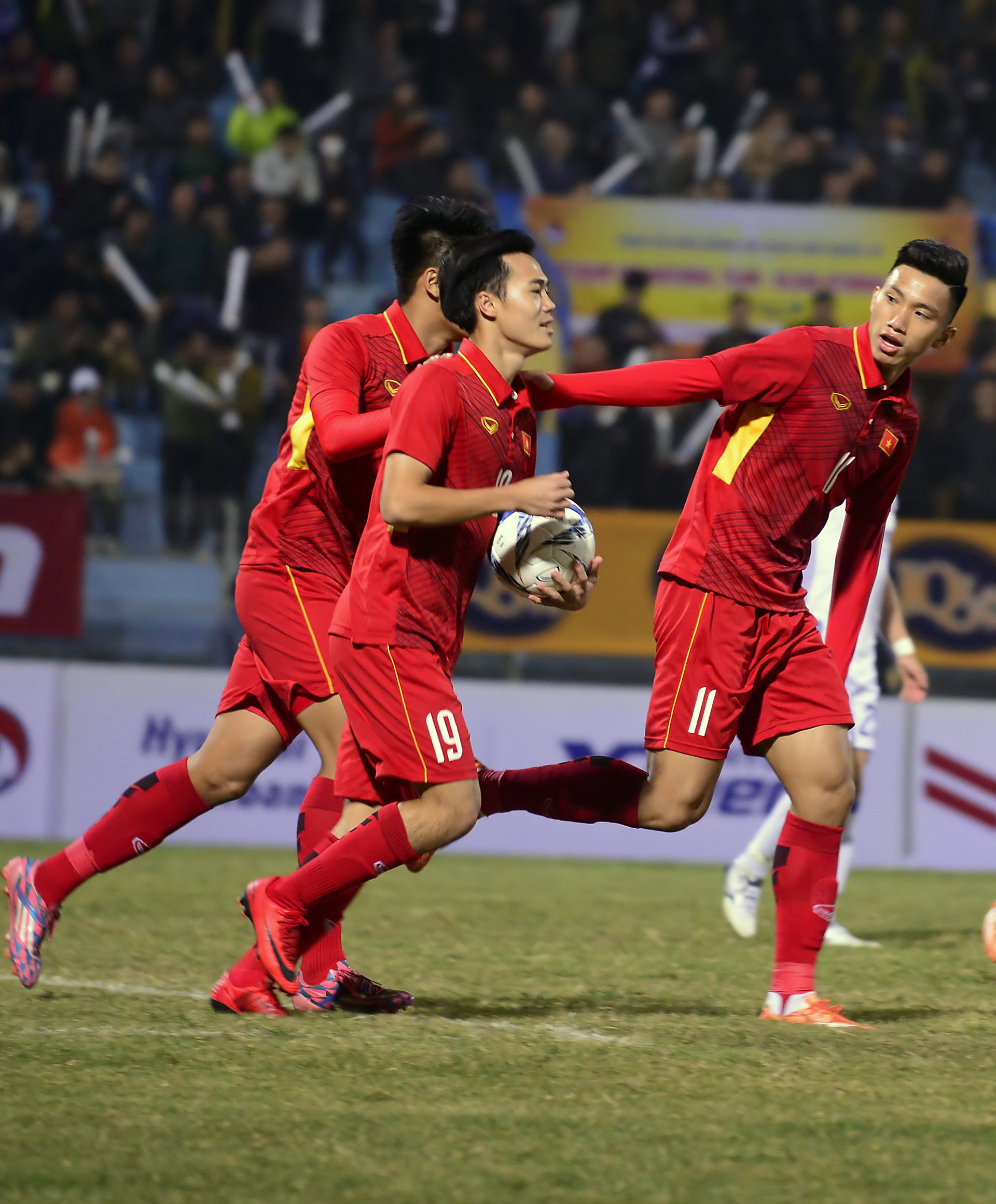 Cong Phuong tit ngoi,  U23 Viet Nam thua Ulsan anh 5