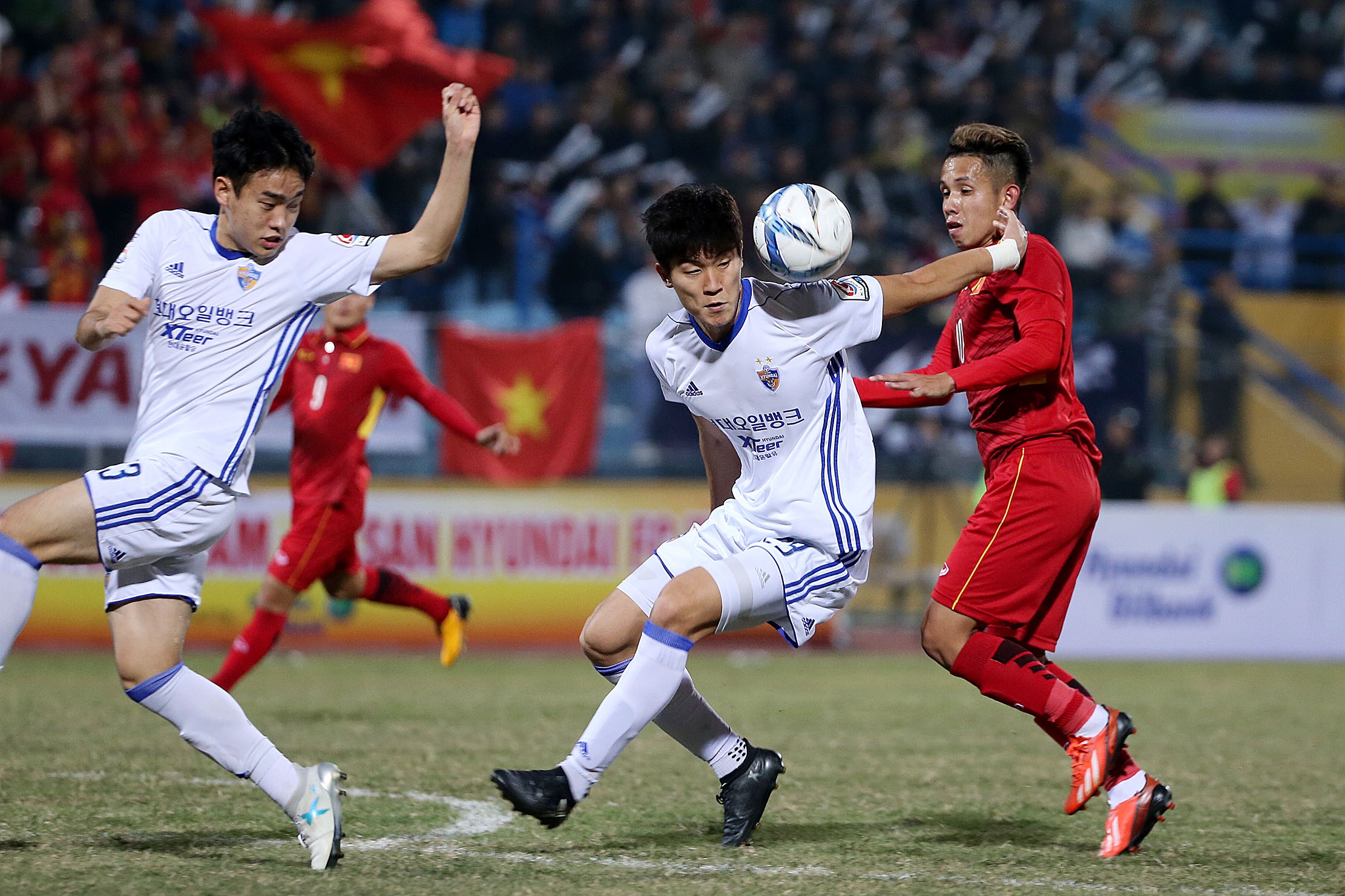 Cong Phuong tit ngoi,  U23 Viet Nam thua Ulsan anh 9