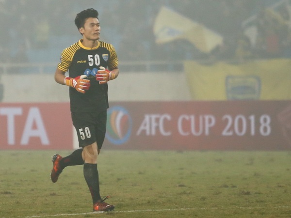 Bui Tien Dung vung vang, Thanh Hoa thang tran dau tien o AFC Cup hinh anh