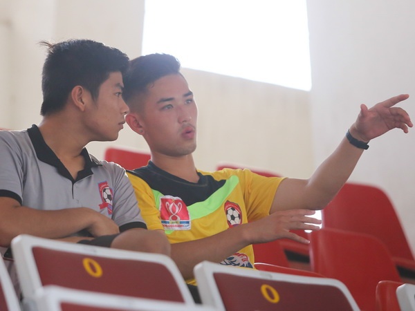 Tam su cua mot cau thu Viet kieu that bai tai V.League hinh anh