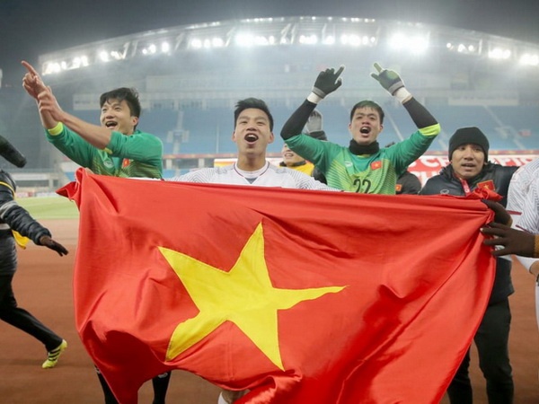 Tu U23 Viet Nam toi Sieu Cup: Bat dau thu thach tinh yeu hinh anh