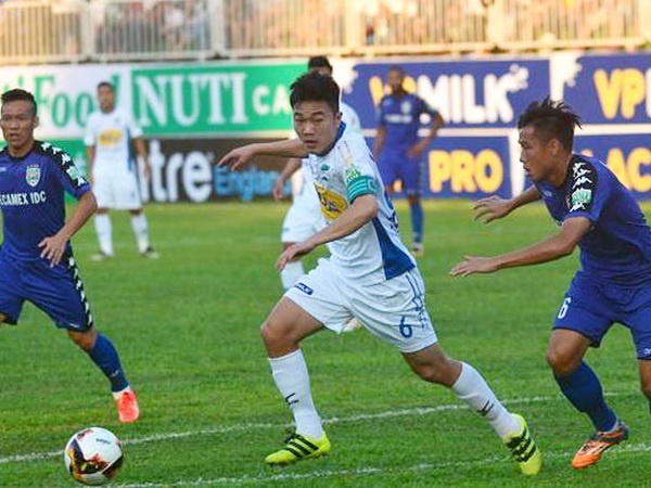 ‘Cong Phuong, Xuan Truong kem xa chinh ho o U23 Viet Nam’ hinh anh