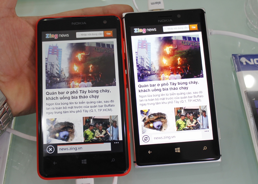 Bo doi Lumia 625 va 925 len ke tai TP.HCM hinh anh