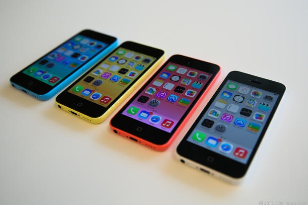 iPhone 5C van hut khach du suc mua cham hinh anh