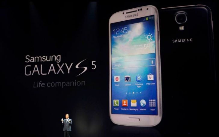 Galaxy S5 pha vo ky luc cua S4 trong ngay dau len ke hinh anh