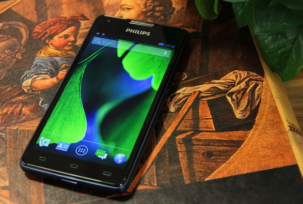 Philips ra mat smartphone pin cho 2 thang hinh anh