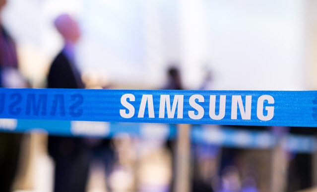 Samsung xin loi gia dinh nhan vien qua co sau 7 nam hinh anh