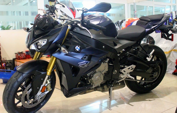 BMW S1000R doi 2014 dau tien ve Viet Nam hinh anh