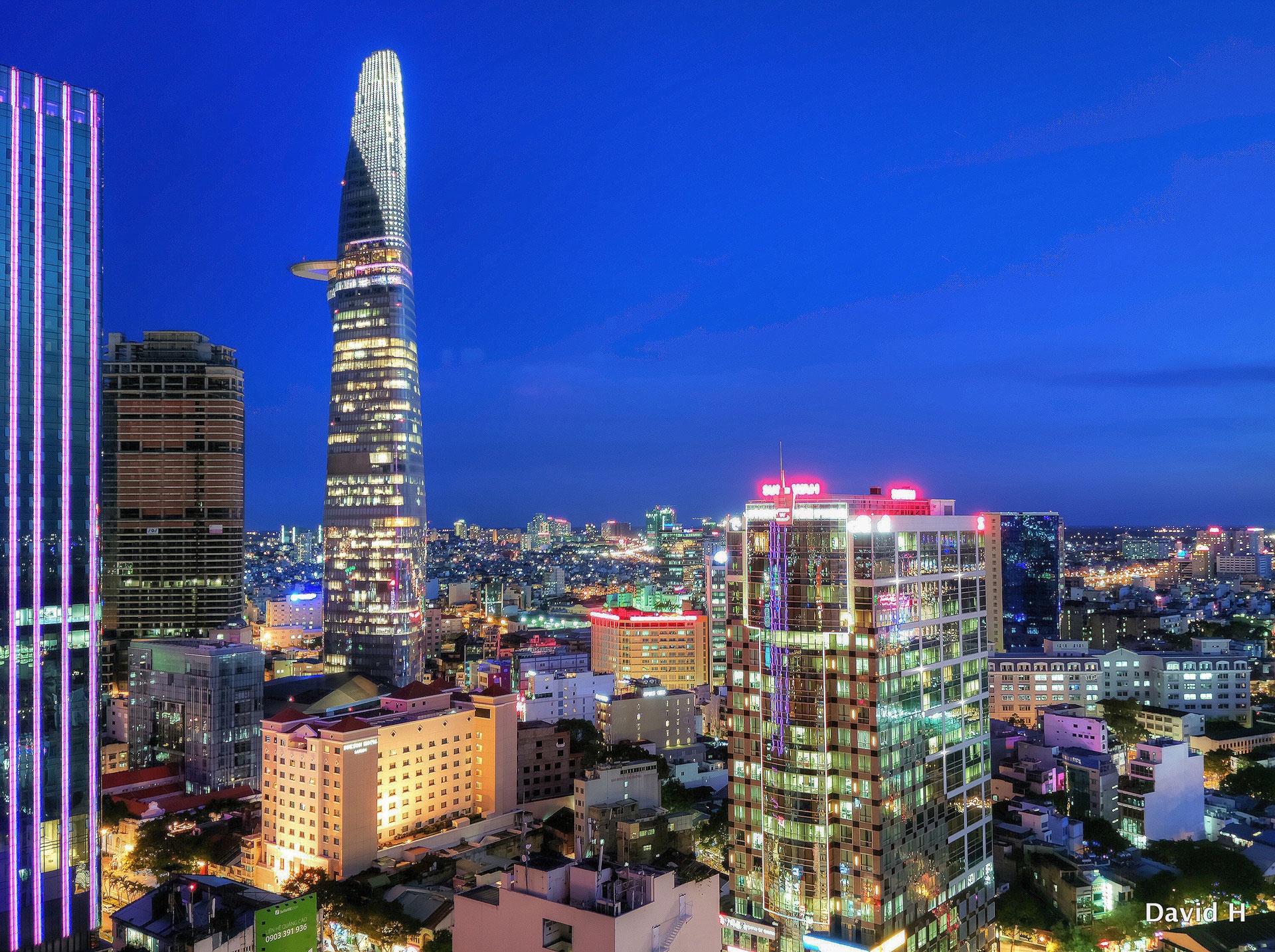 05 Nhà cao tầng  Q1  100 , 4s