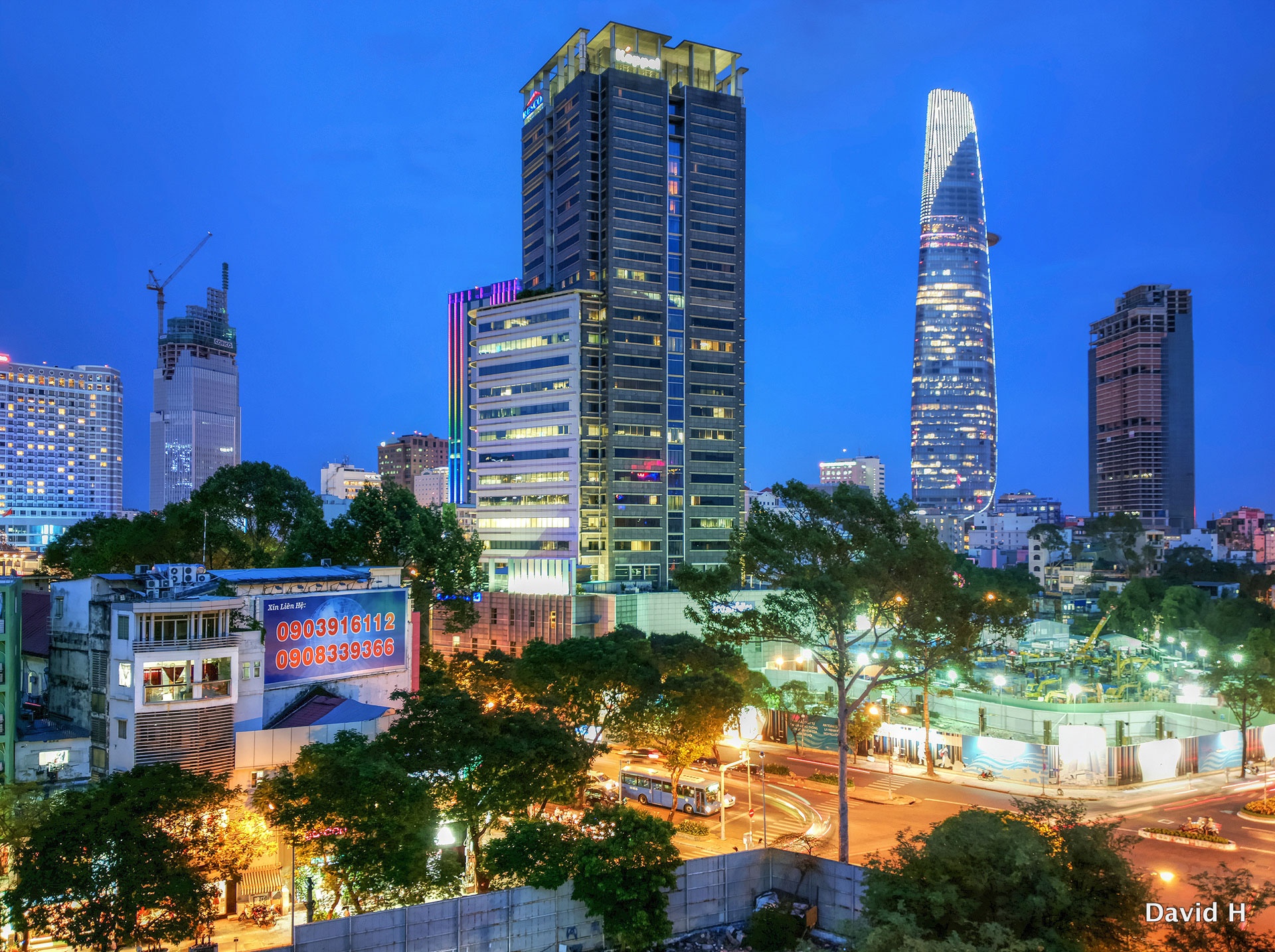 06 Nhà cao tầng  Q1   100 , 3,2s