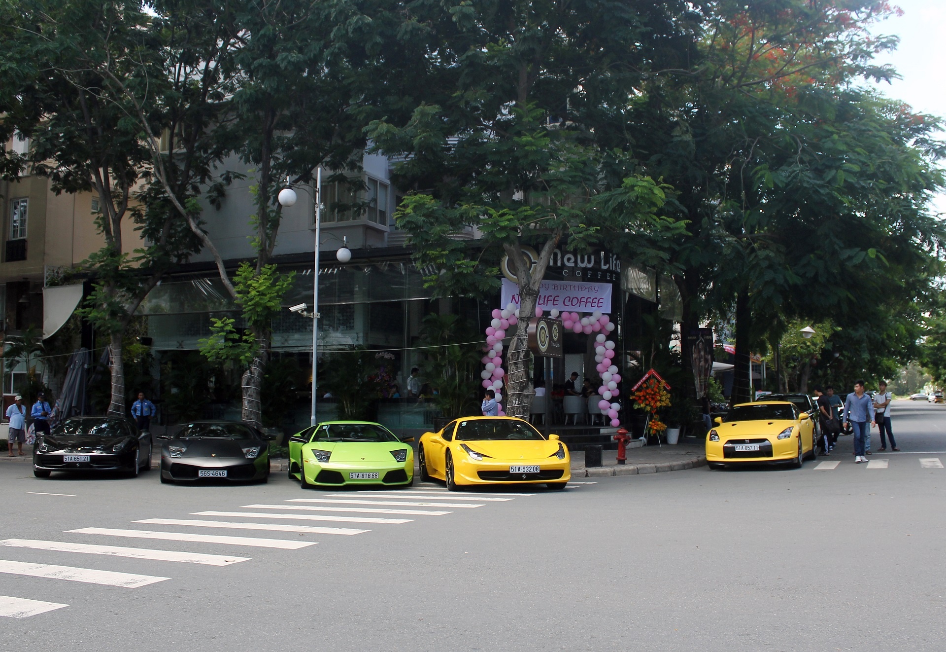 Đây là dịp để các thành viên có cơ hội trao đổi niềm đam mê cũng như chiêm ngưỡng những tác phẩm nghệ thuật của ngành công nghiệp xe.