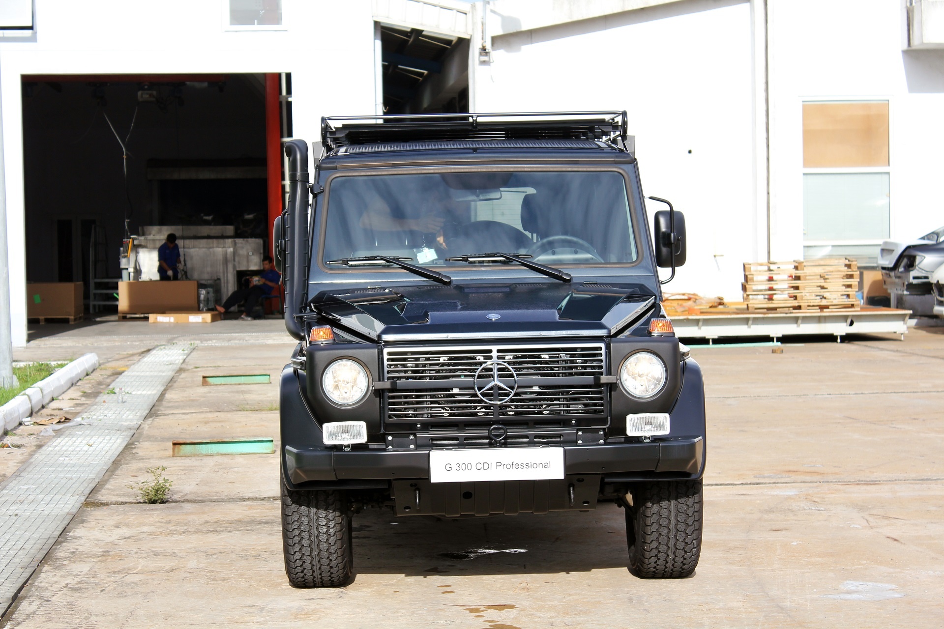 ‘Vua dia hinh’ Mercedes G-class gia 4,6 ty ve Viet Nam hinh anh