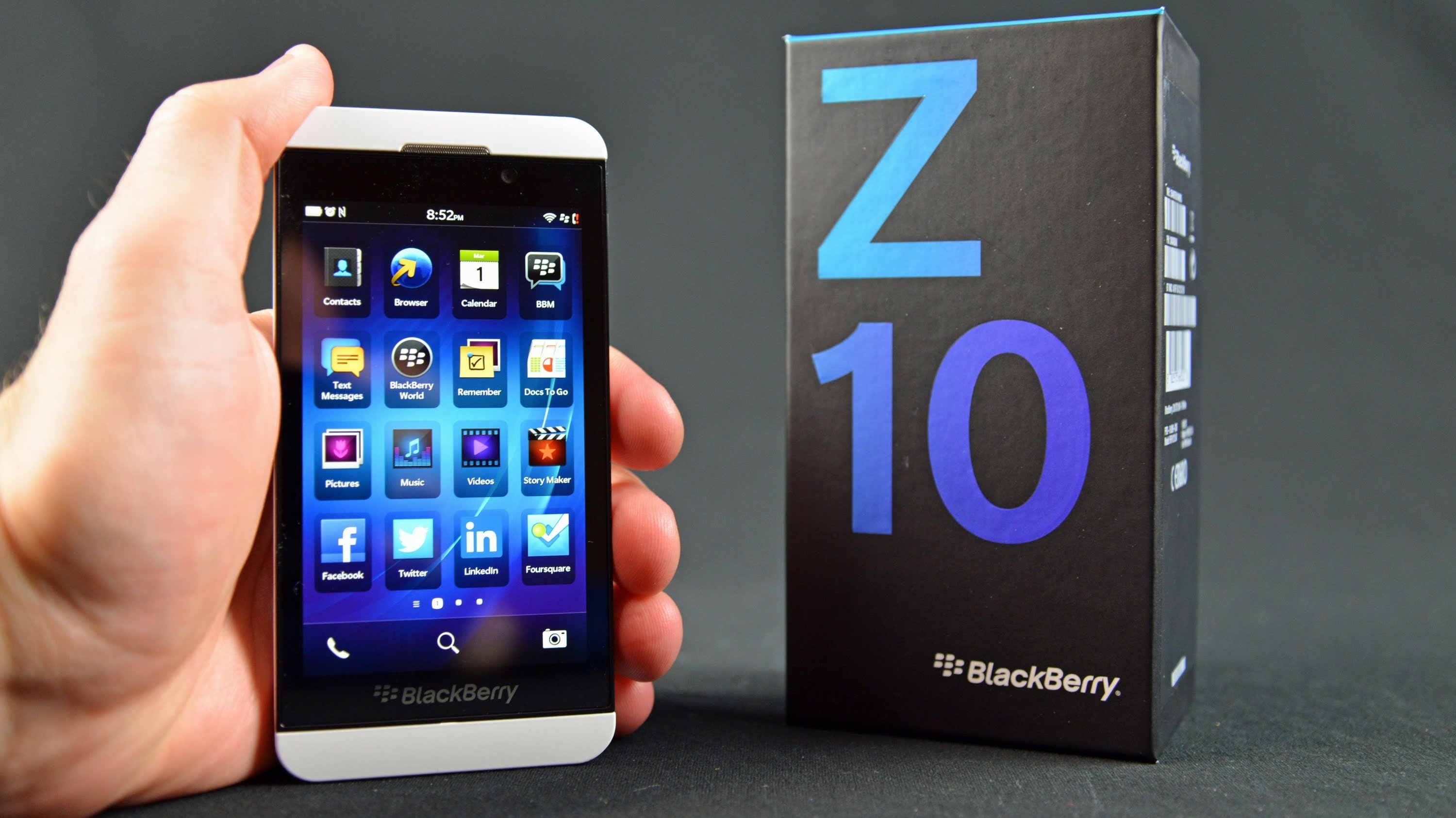 BlackBerry Z10 dung ngay cang nhieu o VN hinh anh