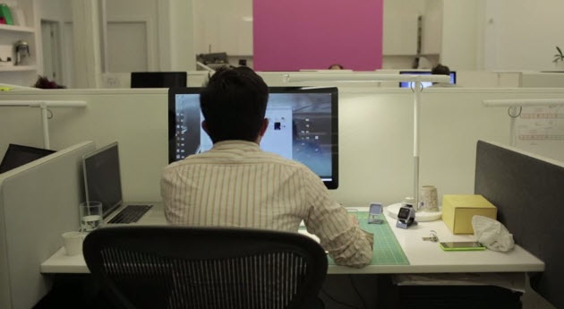 HTC he lo smartwatch sap ra mat trong video moi nhat hinh anh