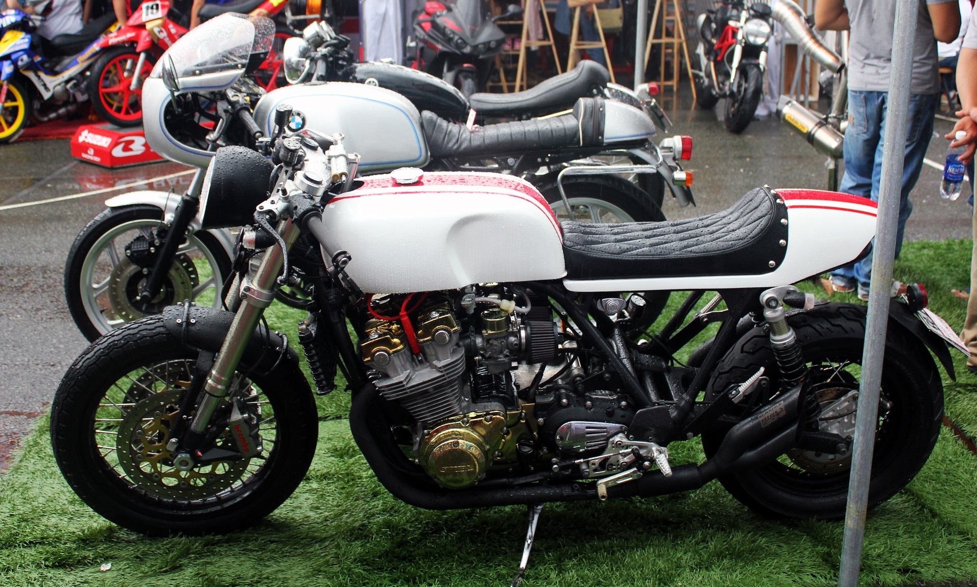 Honda CB1000 do cafe racer ma vang o Sai Gon hinh anh