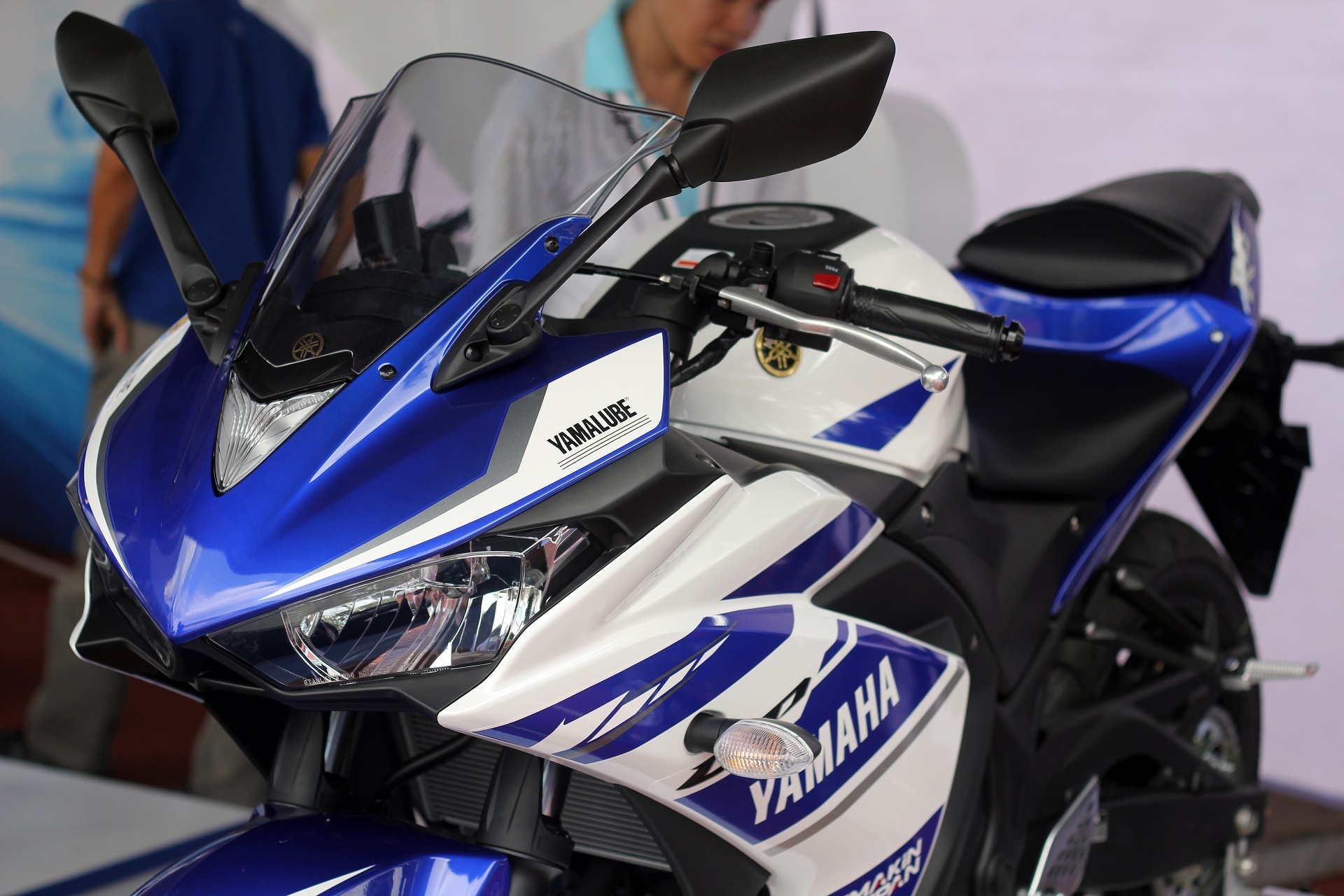 Yamaha R25 dau tien ve Viet Nam hinh anh